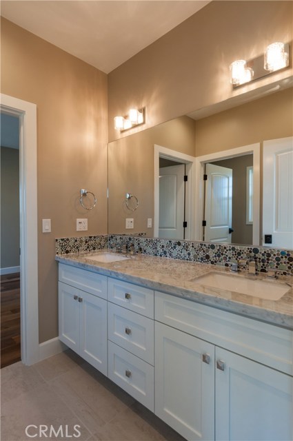 1401 Lynngrove Drive, Manhattan Beach, California 90266, 5 Bedrooms Bedrooms, ,5 BathroomsBathrooms,Residential,Sold,Lynngrove,SB17035435
