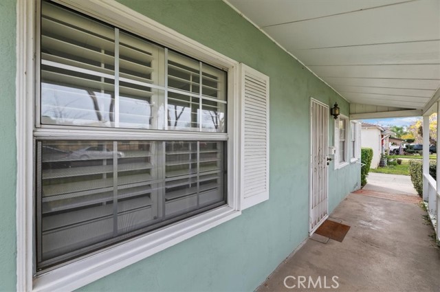 Detail Gallery Image 3 of 35 For 4667 N E, San Bernardino,  CA 92407 - 2 Beds | 1 Baths