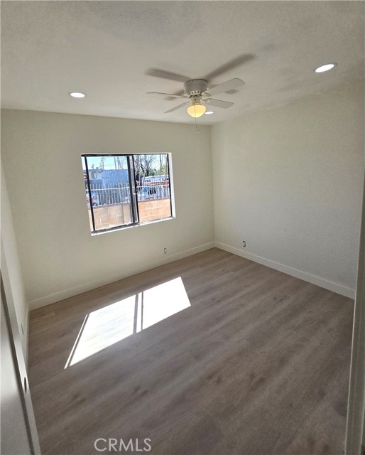 Detail Gallery Image 16 of 18 For 13567 Eldridge, Sylmar,  CA 91342 - 3 Beds | 2 Baths