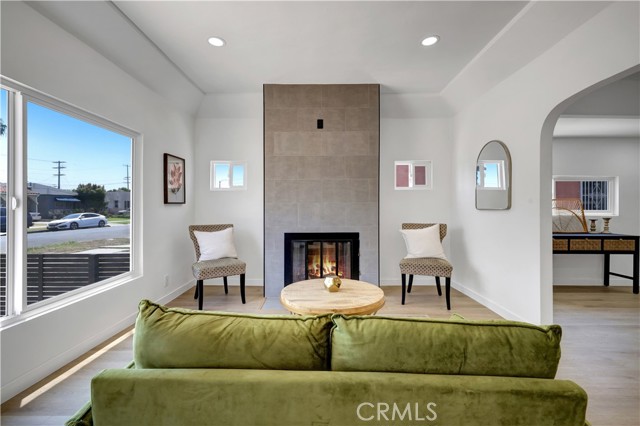 Detail Gallery Image 8 of 49 For 3515 S Norton, Los Angeles,  CA 90018 - 2 Beds | 3 Baths