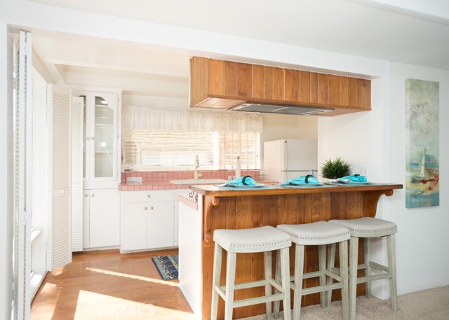 Detail Gallery Image 5 of 11 For 521 Carnation Ave, Corona Del Mar,  CA 92625 - 2 Beds | 1 Baths