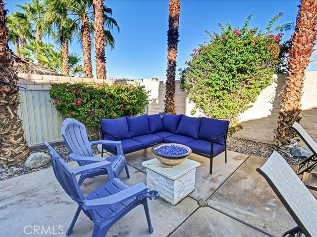 Detail Gallery Image 2 of 48 For 43996 Salpare Pl, Indio,  CA 92203 - 4 Beds | 3 Baths