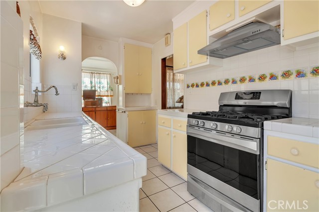8148 Madison Avenue, South Gate CA: https://media.crmls.org/medias/01498c4d-5314-4b9a-97da-927e74f93fa5.jpg
