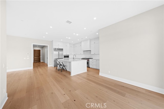 130 Mossvine, Irvine CA: https://media.crmls.org/medias/014a03a3-e389-4947-820c-889a41b4832c.jpg