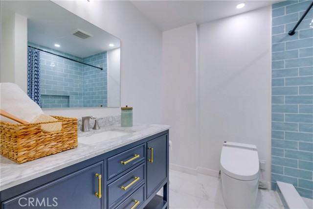 3200 La Rotonda Drive, Rancho Palos Verdes CA: https://media.crmls.org/medias/014a1308-fa02-4fd3-a1fb-a21d780332b0.jpg