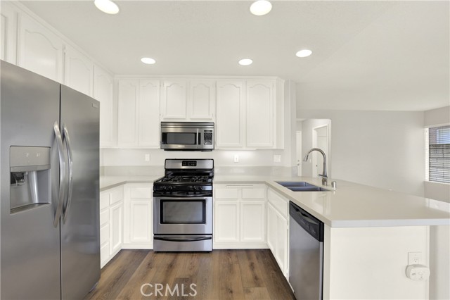 14 Reata, Rancho Santa Margarita CA: https://media.crmls.org/medias/014aa9a1-54ac-44de-8b9f-e7770cb7f9fb.jpg
