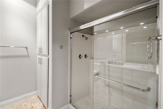 014abb6d De31 46bf Bad5 De7ec097db5f