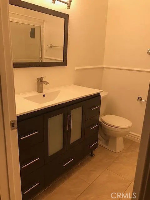 4501 Cedros Avenue, Sherman Oaks CA: https://media.crmls.org/medias/014b19b9-bb4d-4dfa-b73d-d0477d241351.jpg