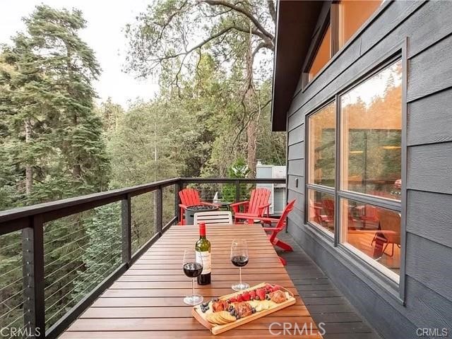 Detail Gallery Image 16 of 42 For 555 Dover Ct, Lake Arrowhead,  CA 92352 - 5 Beds | 2/1 Baths