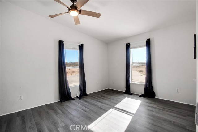 Detail Gallery Image 30 of 57 For 3975 Hilltop Dr, Twentynine Palms,  CA 92277 - 4 Beds | 2/1 Baths