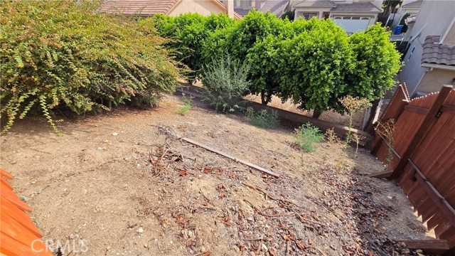 Detail Gallery Image 11 of 26 For 11852 N Birch Grove, Sylmar,  CA 91342 - 5 Beds | 3/1 Baths