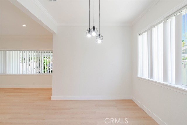 Detail Gallery Image 2 of 21 For 11246 Saticoy St, Sun Valley,  CA 91352 - 3 Beds | 2 Baths