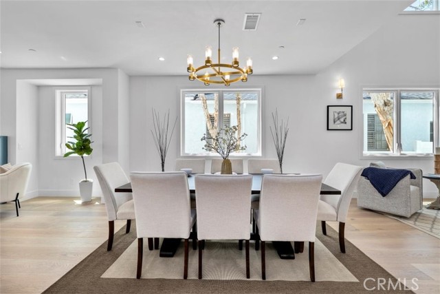 3002 Laurel Avenue, Manhattan Beach, California 90266, 5 Bedrooms Bedrooms, ,5 BathroomsBathrooms,Residential,Sold,Laurel,SB22092750