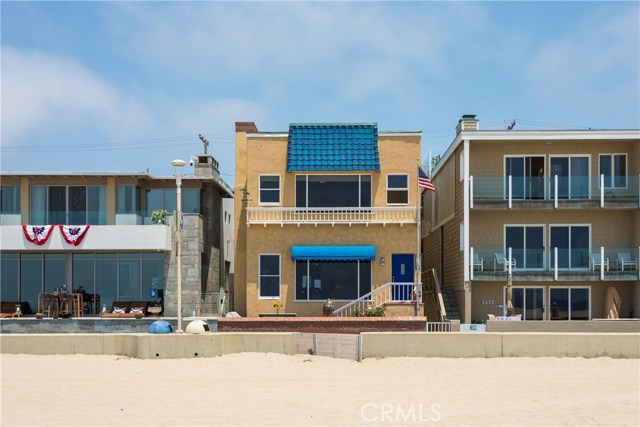 2654 The Strand, Hermosa Beach, California 90254, 3 Bedrooms Bedrooms, ,4 BathroomsBathrooms,Residential,Sold,The Strand,OC17238177