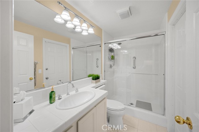 Image 21 of 62 For 5478 Edgewood