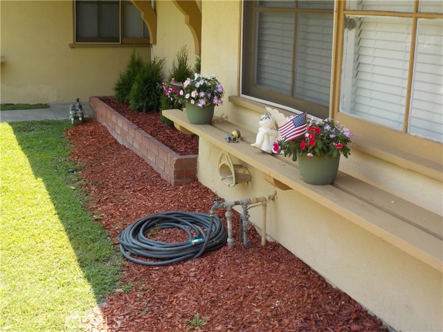 1676 Dumbarton Avenue, San Bernardino CA: https://media.crmls.org/medias/01500c7d-b4b7-47b5-9b28-9e8a8ca5d362.jpg