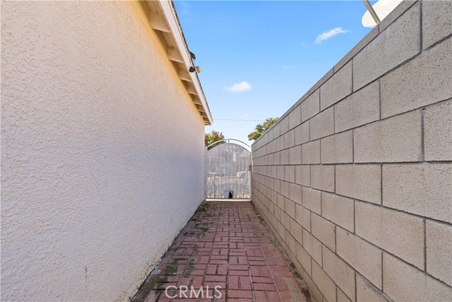 Detail Gallery Image 33 of 36 For 4722 N Fircroft, Covina,  CA 91722 - 4 Beds | 2 Baths