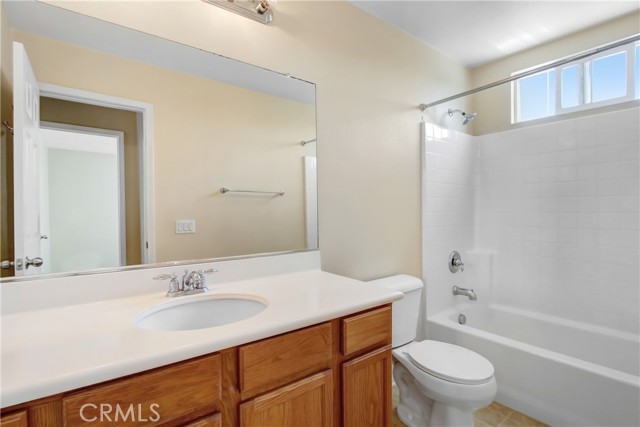 Detail Gallery Image 18 of 25 For 446 N Placer Privado, Ontario,  CA 91764 - 4 Beds | 3 Baths