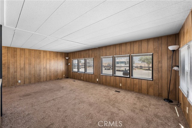 2121 Nadeau Street, Mojave CA: https://media.crmls.org/medias/0150dbab-4fc3-4ec1-af56-1fdb10eac715.jpg