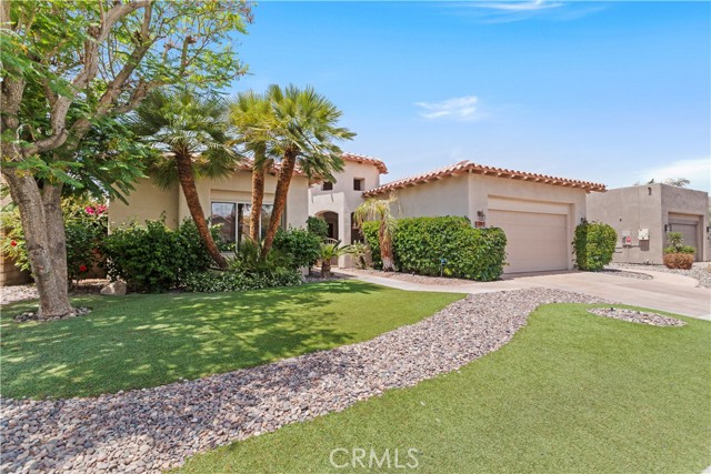 79 Sedona Court, Palm Desert CA: https://media.crmls.org/medias/01515685-ba1e-47fd-9854-5d2185f86e2b.jpg