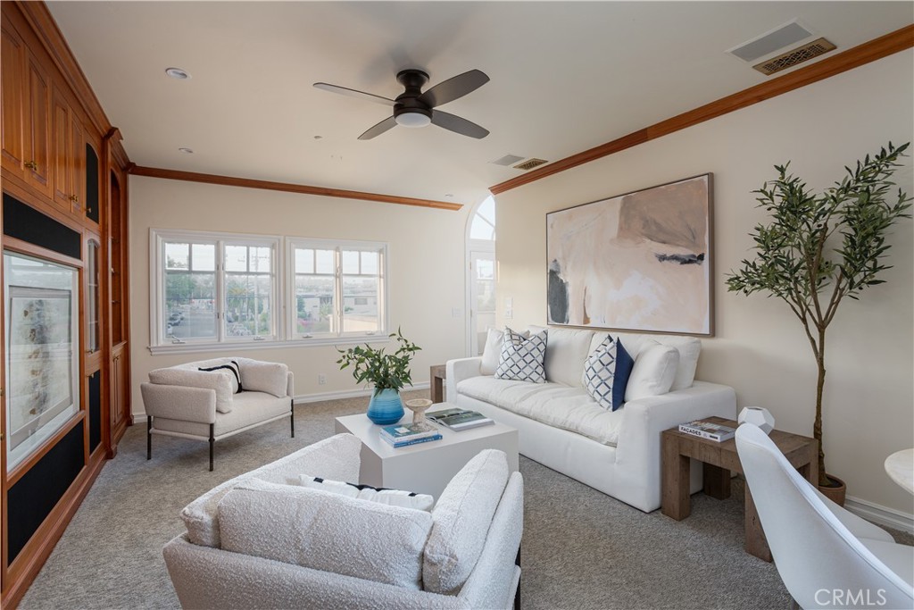 0151b991 A2d2 4917 90ac C5ff8290d18f