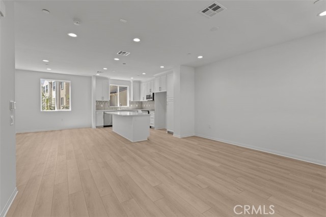 Detail Gallery Image 3 of 16 For 2430 E Lincoln Ave #4,  Anaheim,  CA 92806 - 4 Beds | 3/1 Baths