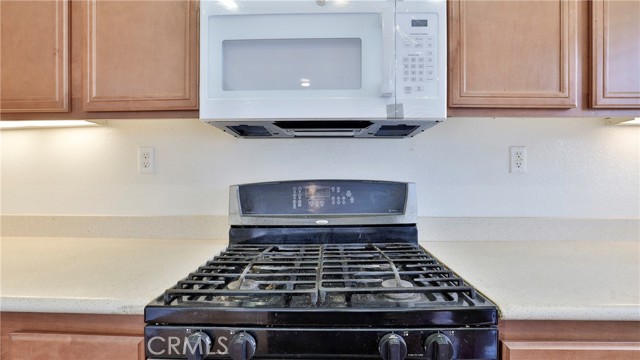 1748 Yvonne Court, Riverside CA: https://media.crmls.org/medias/01522790-8940-456c-8fe8-b03cd72e3a3b.jpg