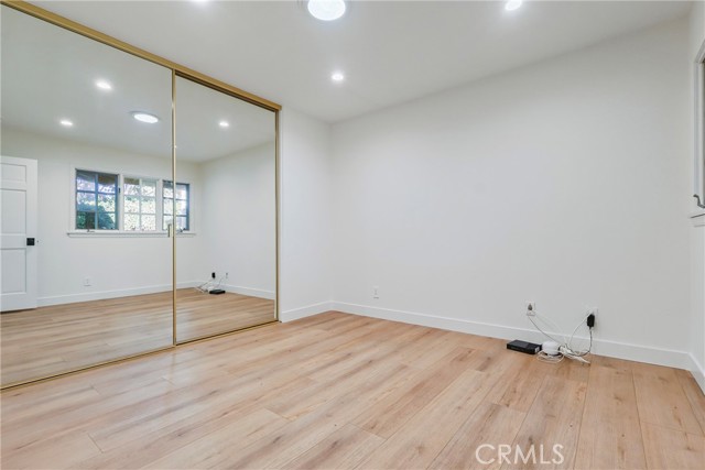 Detail Gallery Image 16 of 22 For 1 Malaga, Manhattan Beach,  CA 90266 - 2 Beds | 2 Baths