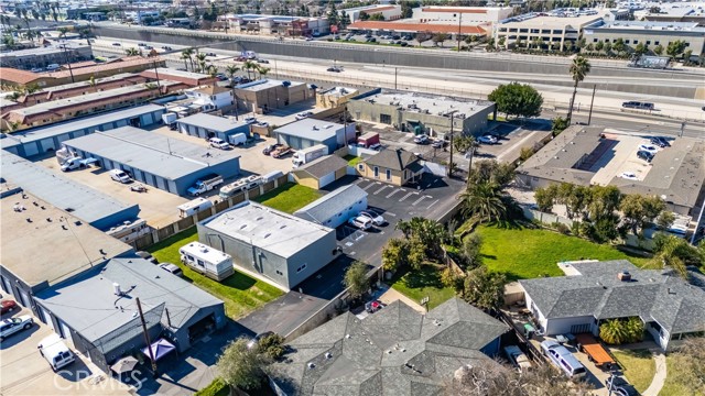 Detail Gallery Image 6 of 60 For 2150 Newport Blvd., Costa Mesa,  CA 92627 - 2 Beds | 1 Baths