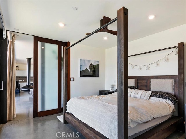 Detail Gallery Image 27 of 62 For 10875 Pacific View Dr, Malibu,  CA 90265 - 2 Beds | 2 Baths