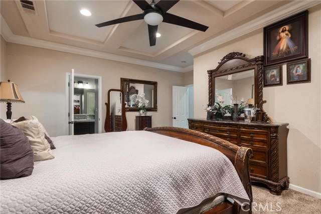 Detail Gallery Image 13 of 17 For 2520 N Liberty Ct, Visalia,  CA 93292 - 4 Beds | 2/1 Baths