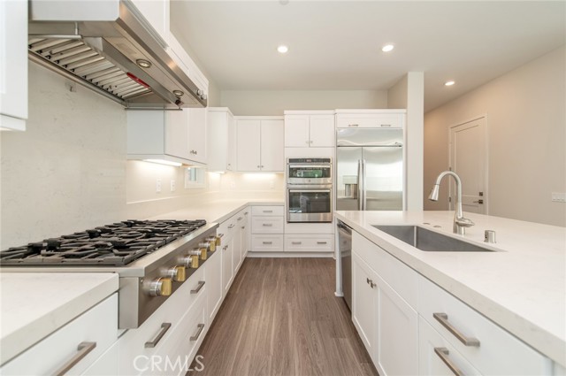 Detail Gallery Image 6 of 38 For 631 Cardona, Lake Forest,  CA 92630 - 5 Beds | 4 Baths