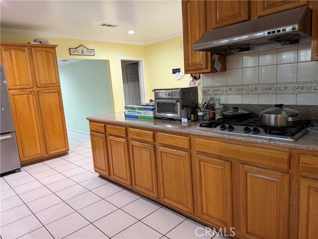10512 Mildred photo 10