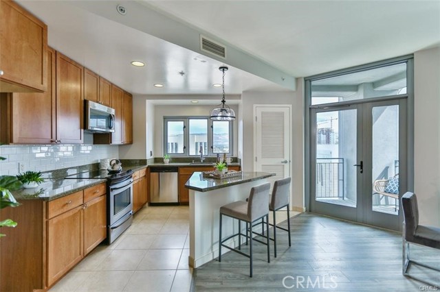 Detail Gallery Image 7 of 20 For 175 W Saint James St #1401,  San Jose,  CA 95110 - 2 Beds | 2 Baths