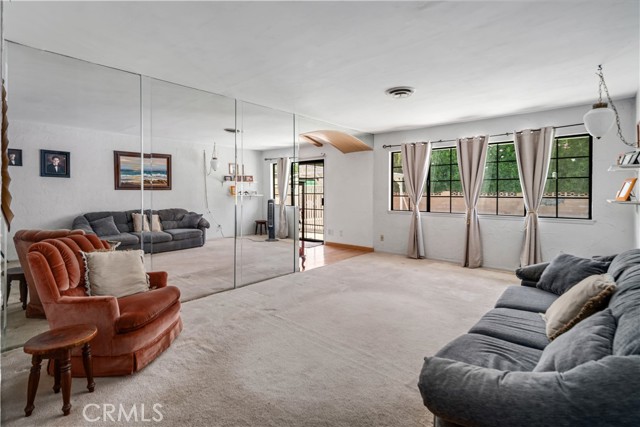 Detail Gallery Image 5 of 32 For 2638 W Avenue J8, Lancaster,  CA 93536 - 3 Beds | 2 Baths
