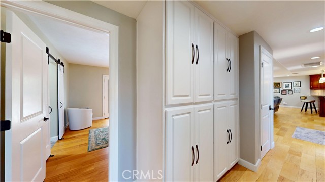 524 S Rancho Simi Drive, Covina CA: https://media.crmls.org/medias/01555cb9-d024-43ea-a512-3a0eba8ff402.jpg