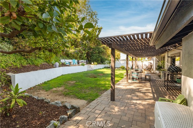 4031 Rousseau Lane, Palos Verdes Peninsula, California 90274, 3 Bedrooms Bedrooms, ,2 BathroomsBathrooms,Residential,Sold,Rousseau,PV22183505