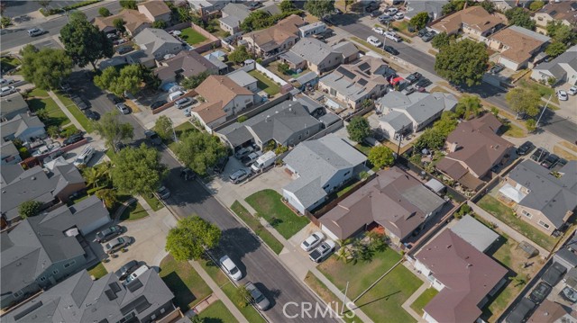 12019 Busiris Ave, Norwalk CA: https://media.crmls.org/medias/015602f6-737c-4bb6-a9b6-5987a66c84e6.jpg