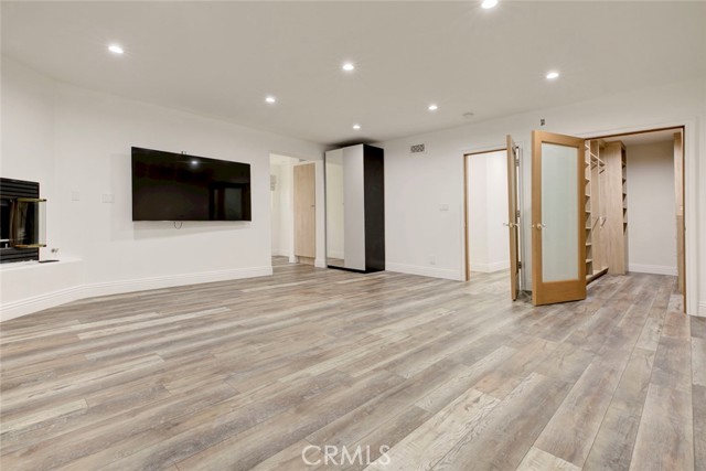 Detail Gallery Image 23 of 36 For 954 Rosemount, Glendale,  CA 91207 - 5 Beds | 3 Baths