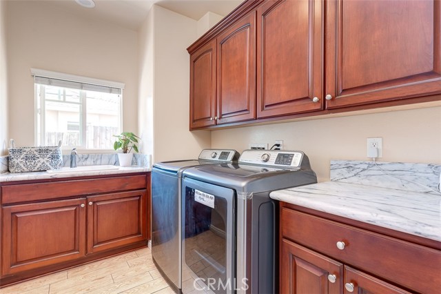 335 E Francis Avenue, La Habra CA: https://media.crmls.org/medias/01562822-7cac-4651-b5e8-82240b2b7e95.jpg