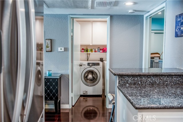 16551 Grunion, Huntington Beach CA: https://media.crmls.org/medias/01566363-cbdf-460b-99f8-f22cc3ed03b3.jpg