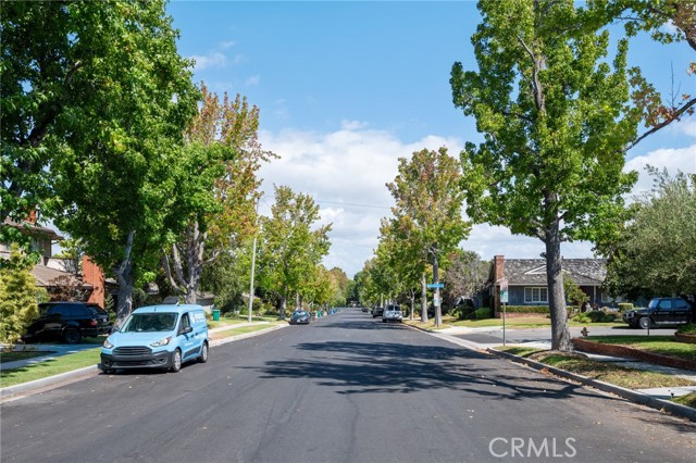 1401 N Greenbrier Road, Long Beach CA: https://media.crmls.org/medias/01567d5f-538a-4dbc-b553-d1d537b757d6.jpg