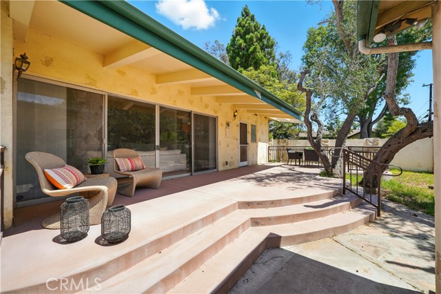 Detail Gallery Image 24 of 31 For 1075 Bryant Rd, Long Beach,  CA 90815 - 3 Beds | 3 Baths