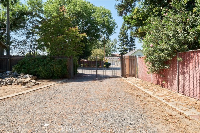 Detail Gallery Image 14 of 46 For 199 E Shasta Ave, Chico,  CA 95973 - 2 Beds | –/2 Baths