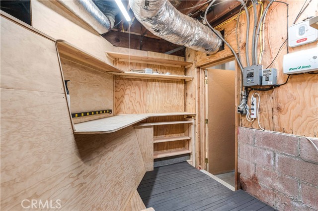 4380 Canyon Crest Road, Altadena CA: https://media.crmls.org/medias/0157580a-a71f-4da5-8876-9dd66a602f39.jpg