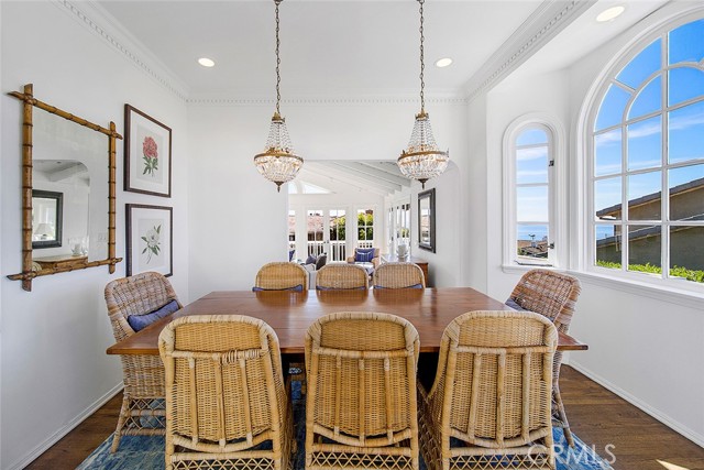 806 Emerald Bay, Laguna Beach CA: https://media.crmls.org/medias/01575c27-963e-4cf5-9852-61949d37a8db.jpg