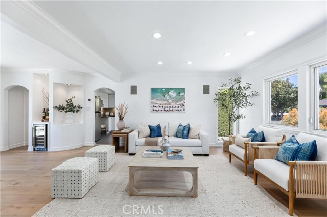 Detail Gallery Image 9 of 47 For 3219 Gibson Pl, Redondo Beach,  CA 90278 - 3 Beds | 2 Baths