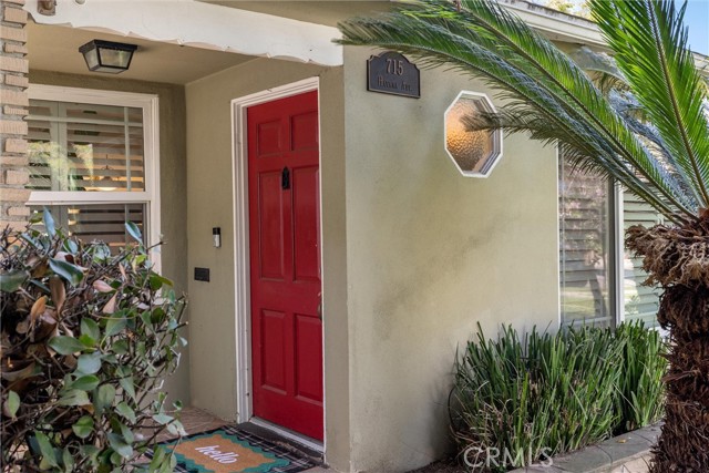715 Havana Avenue, Long Beach CA: https://media.crmls.org/medias/0158014d-2e99-4aa7-ae54-92b28e15ffaf.jpg