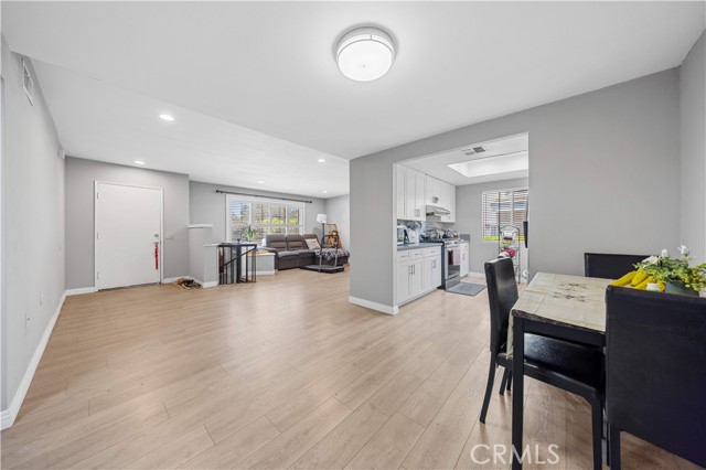5223 Rosemead Boulevard, San Gabriel CA: https://media.crmls.org/medias/01587b35-3294-401a-aa1b-7e8ba990dded.jpg