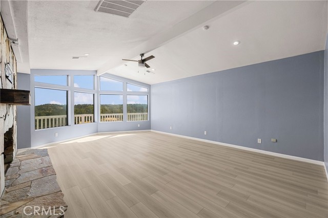 Detail Gallery Image 12 of 75 For 17825 Clearwater Dr, Red Bluff,  CA 96080 - 4 Beds | 3/1 Baths